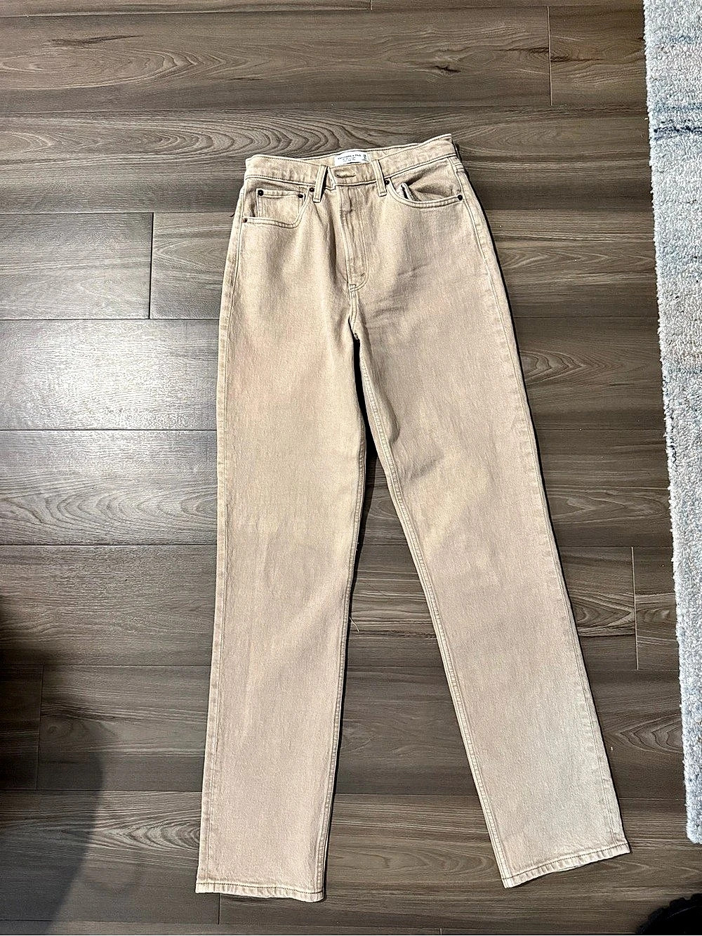 Abercrombie & Fitch The '90s Straight Ultra High Rise Jeans Straight Leg Jeans